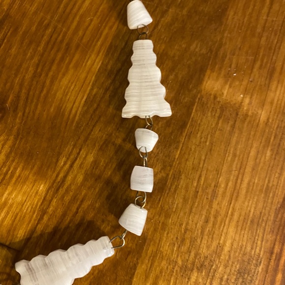 White Quartz Necklace Beaded
Carved Aztec Mayan Mask
Satement Mexico Vintage 27" - Picture 3 of 9